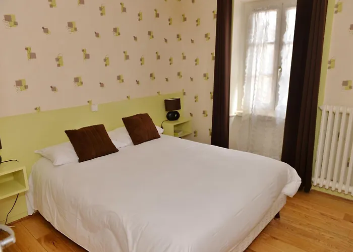 Hotel Logis De La Poste
