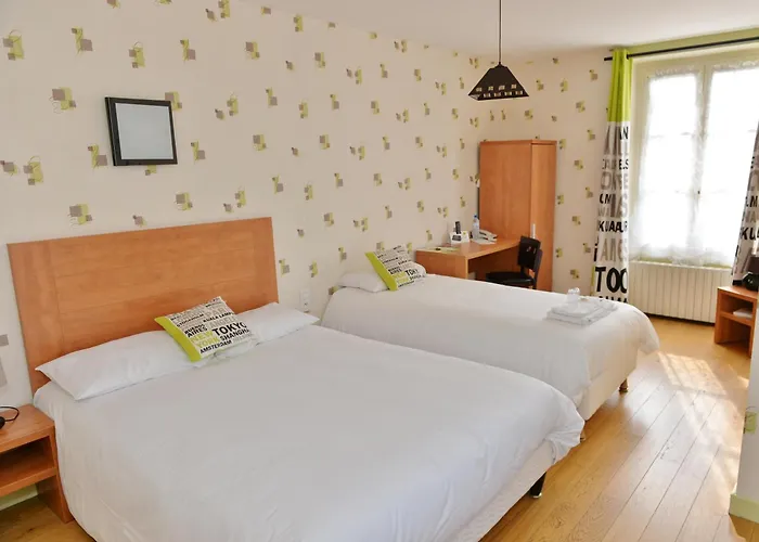 Logis De La Poste Hotel *