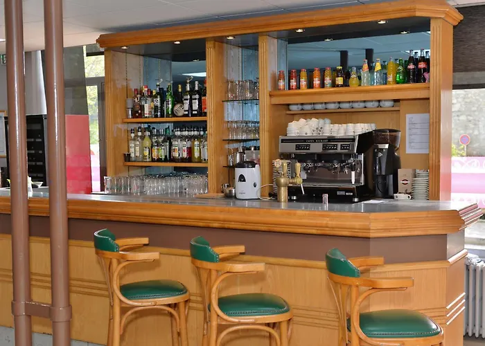 Hotel Logis De La Poste Mornant